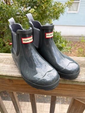 Hunter Women’s Chelsea Short Rain Boots - Size 6